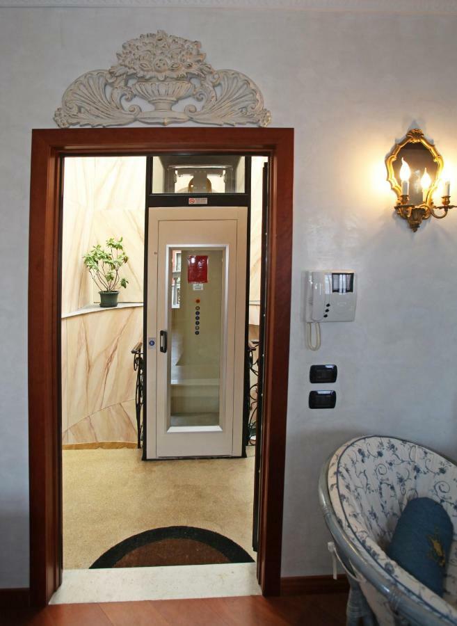 Casa Patricia Apartment Венеция Екстериор снимка